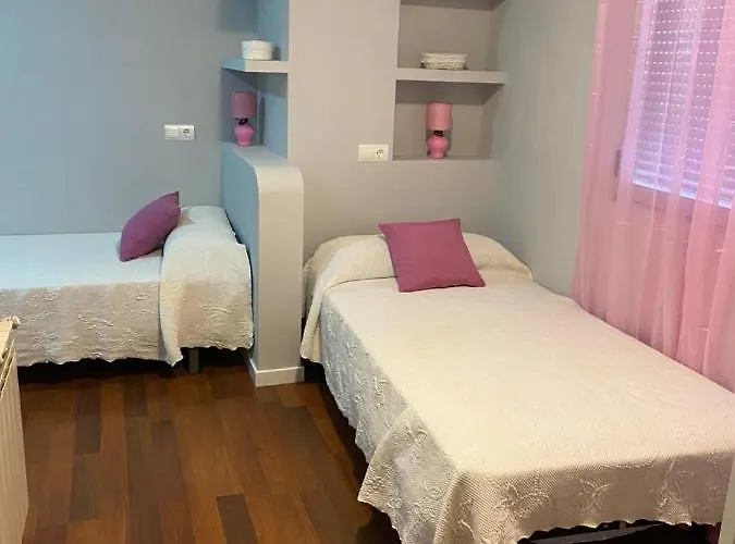 Casa Tres Hermanos * 라스 나바스 델 마르케스